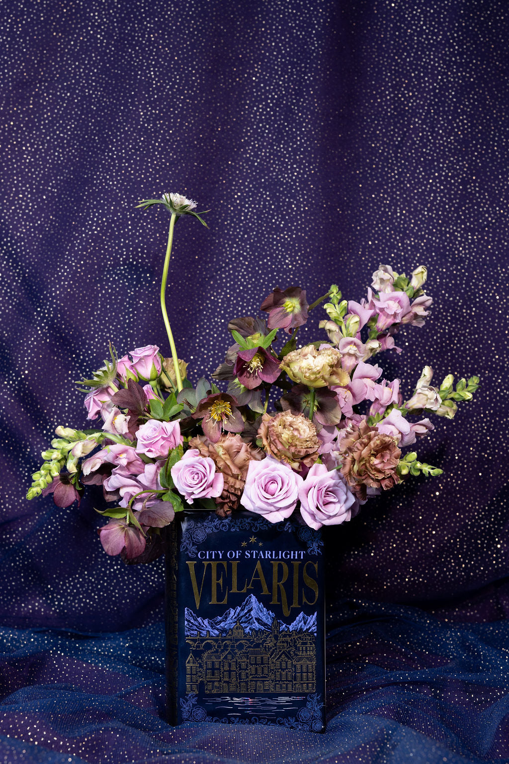 Large Book Vase, Night Court - Velaris