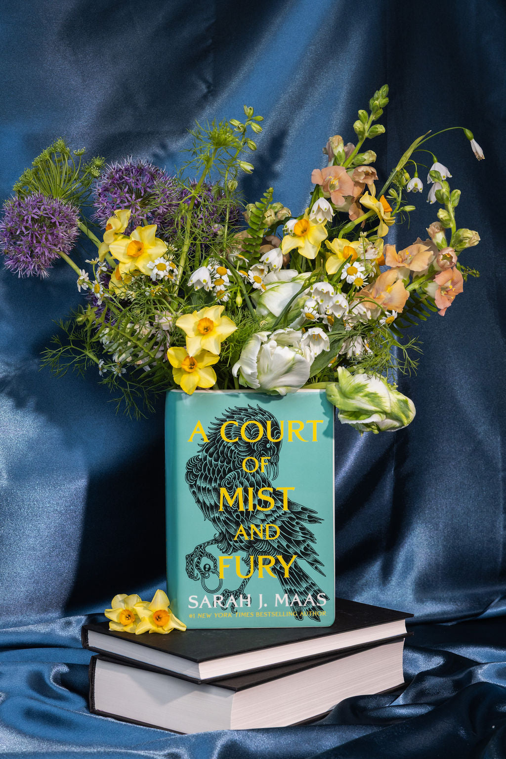 Large Book Vase, A Court of Mist and Fury