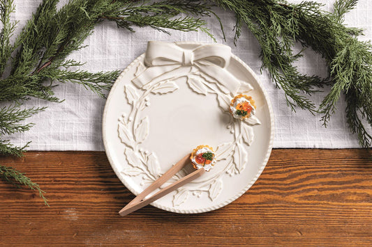 Cream Debossed Wreath Round Platter