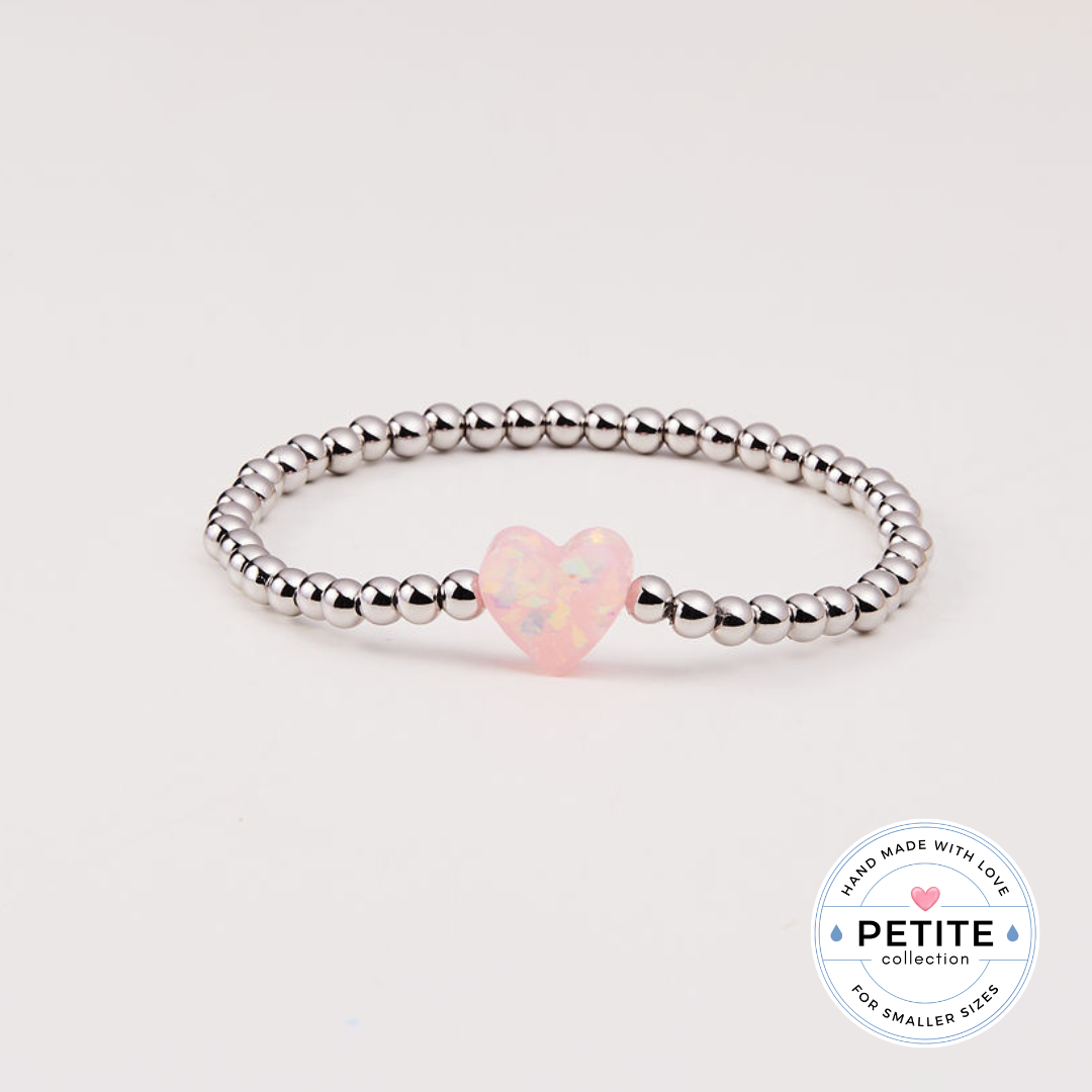 PETITE HOLY WATER HEART STRETCH BRACELET : Crystal Pearl