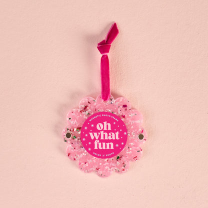 Darling Scalloped Round Picture Frame Ornament