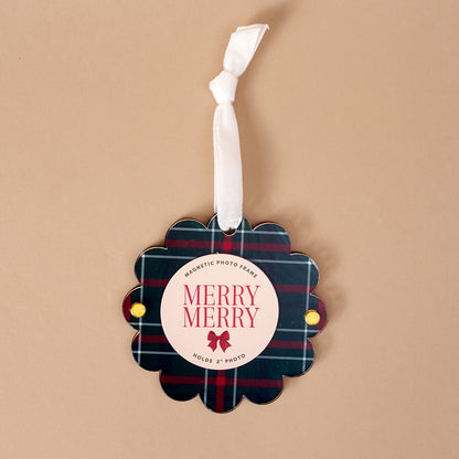 Darling Scalloped Round Picture Frame Ornament