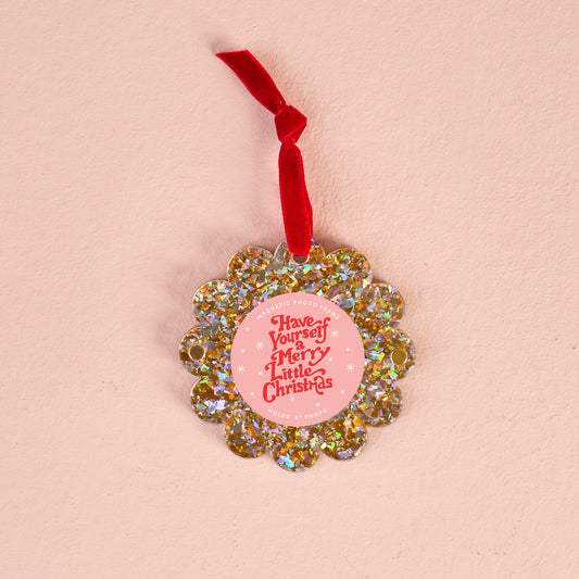 Darling Scalloped Round Picture Frame Ornament