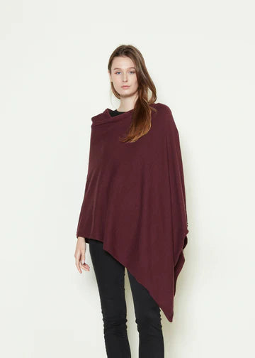 Basic Triangle Poncho by Look by M