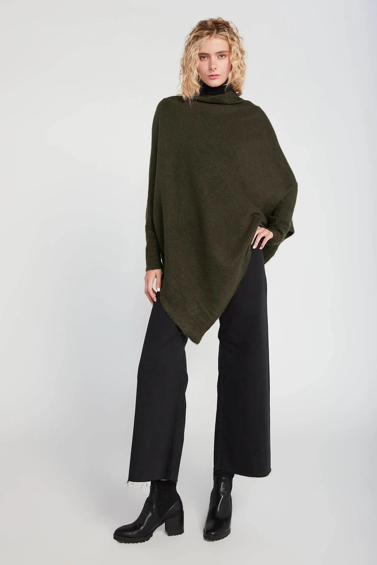 Triangle Poncho with Sleeves