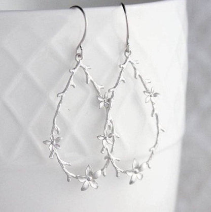 A Pocket of Posies - Twig and Flower Hoop Earrings: Gold