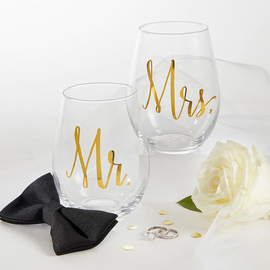 Mr. and Mrs. Wine Glass Set